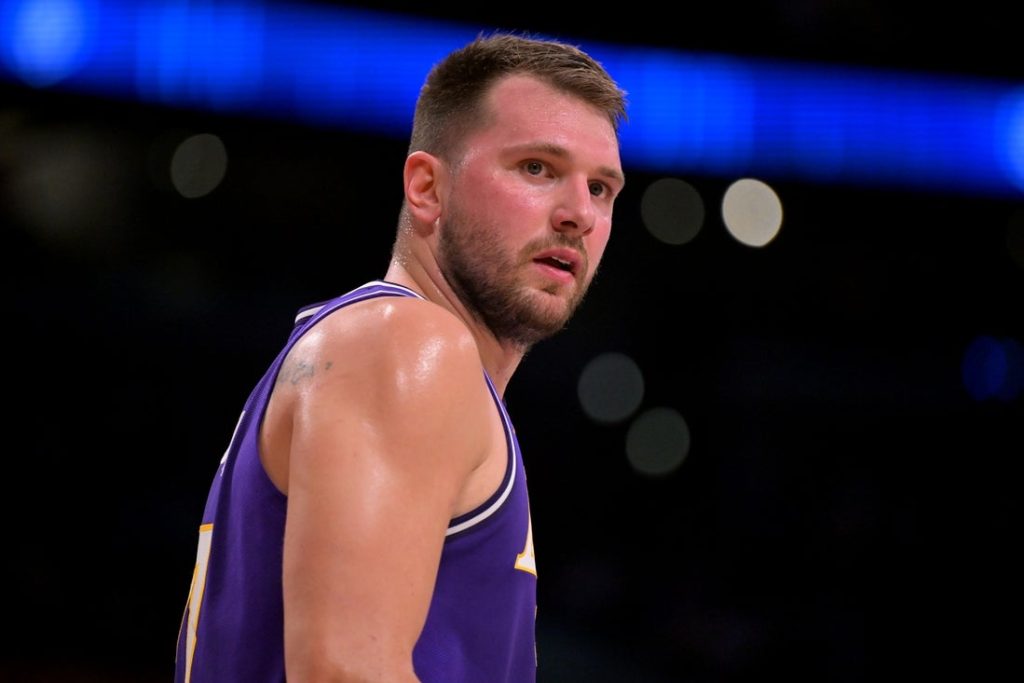 Lakers’ Luka Doncic headed for MRI on sore left hamstring