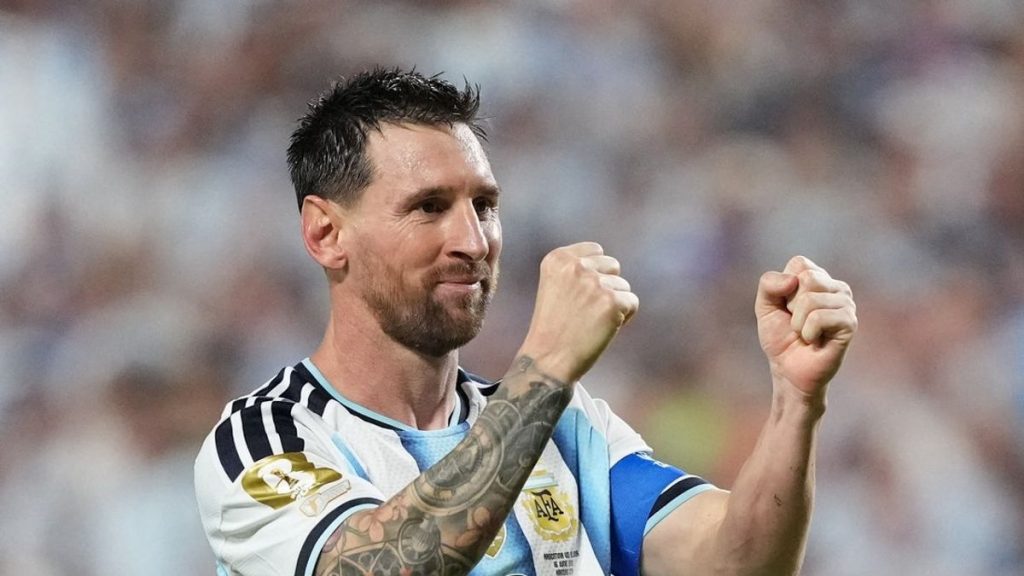 World Cup one-day attendance record broken Tuesday